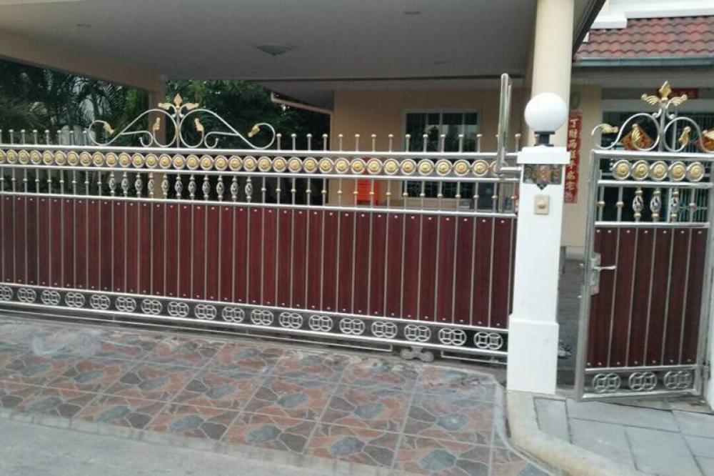ประตูสแตนเลส 304 - อนันต์การช่าง